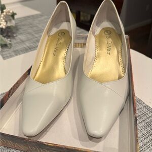 Bella Vita Women's Off-White Heels